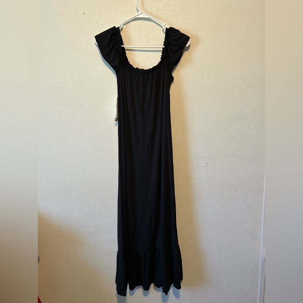 Nordstrom Black Ruffled Maxi Dress | NWT
| Size Medium - Picture 8 of 10